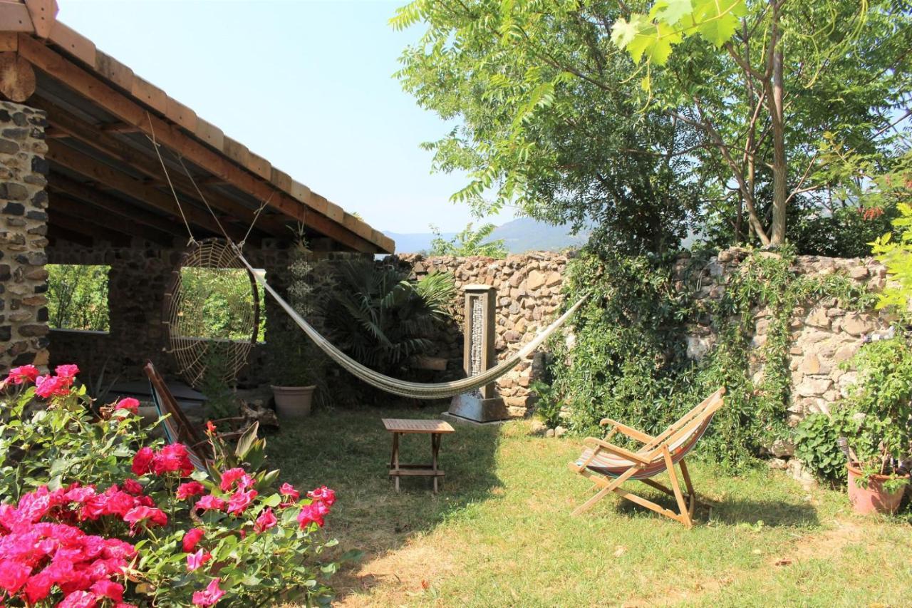 Bed and Breakfast L'Attrape Reve Saint-Vincent-de-Barres Exterior foto